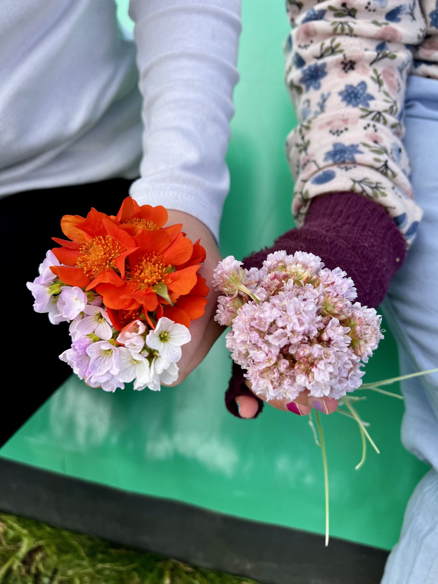 Það er gott að rekstur sveitarfélagsins er í góðu lagi en einnig er jákvætt að mannlíf allt er í miklum blóma.   Myndin er tekin á ævintýranámskeiði sem haldið var á Flúðum síðasta sumar. 